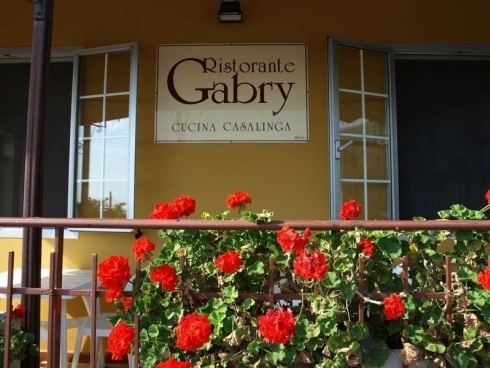 Gabry Ristorante Snc:Feste di compleanno a San Remo