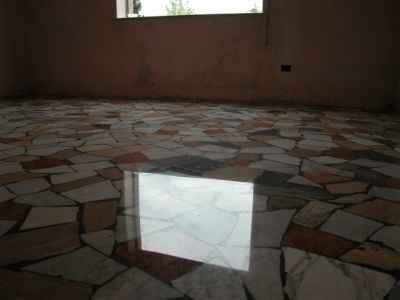 Restauro e posa di pavimenti alla veneziana con graniglie di qualsiasi tipologia e colore