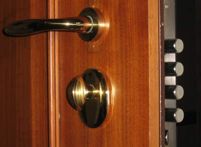 apertura porte con sostituzione serrature
